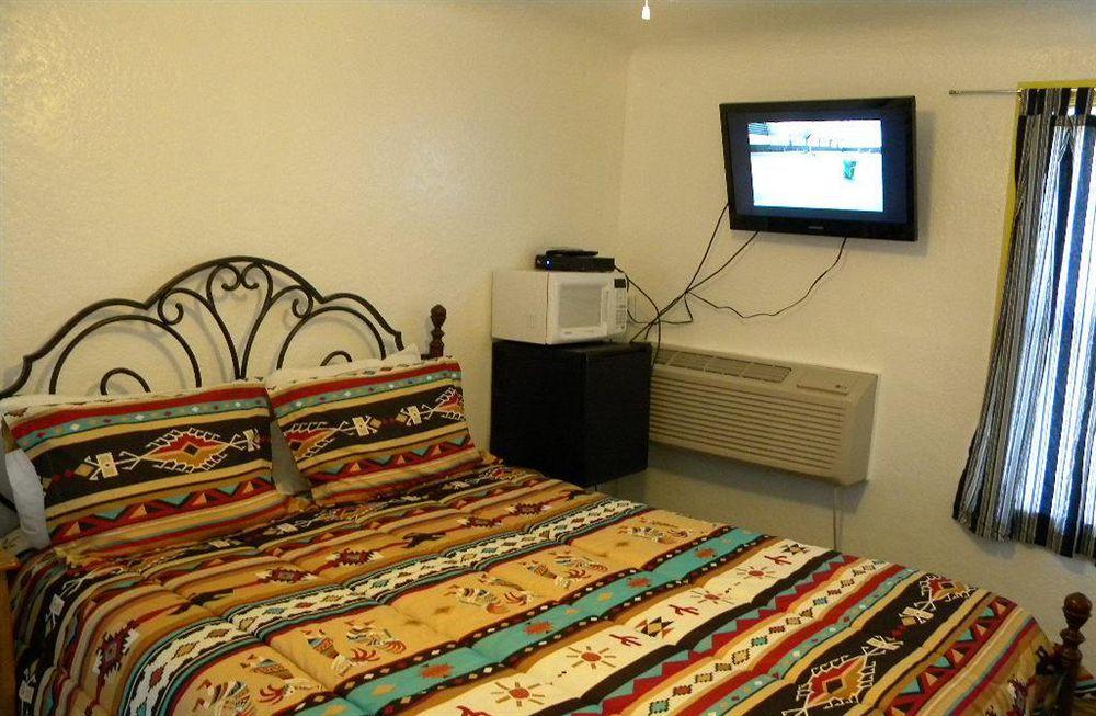 Grand Motel Вильямс Экстерьер фото
