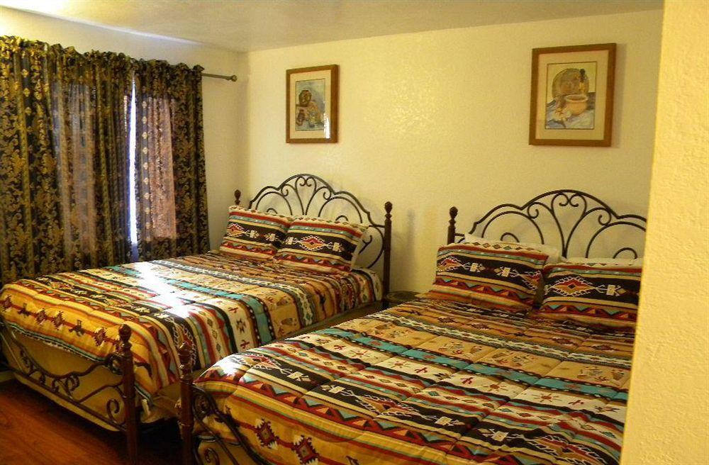 Grand Motel Вильямс Экстерьер фото