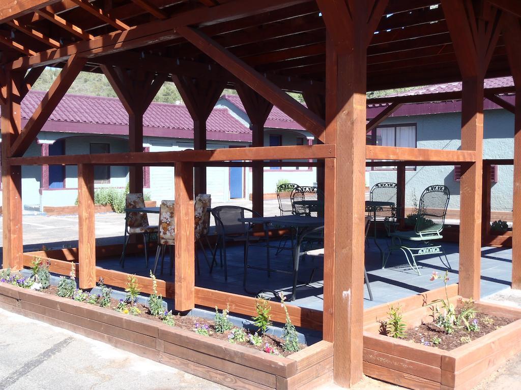 Grand Motel Вильямс Экстерьер фото